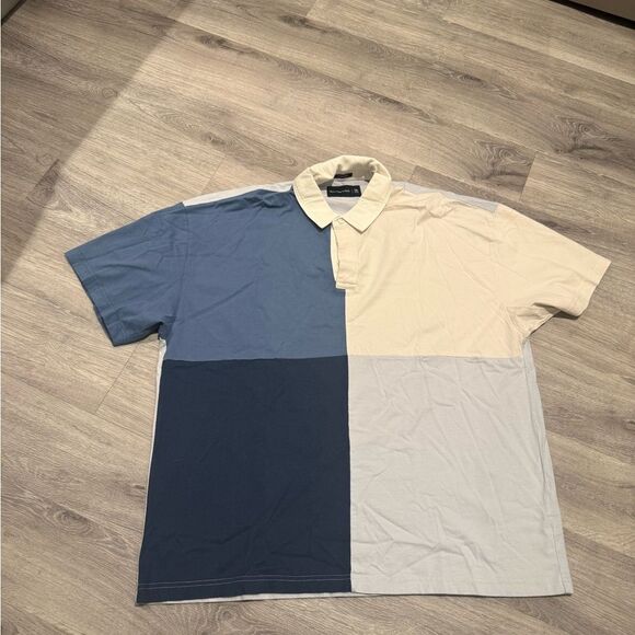 Abercrombie and Fitch, blue and white Colorblock Men's Collared Shirt - Picture 2 of 7